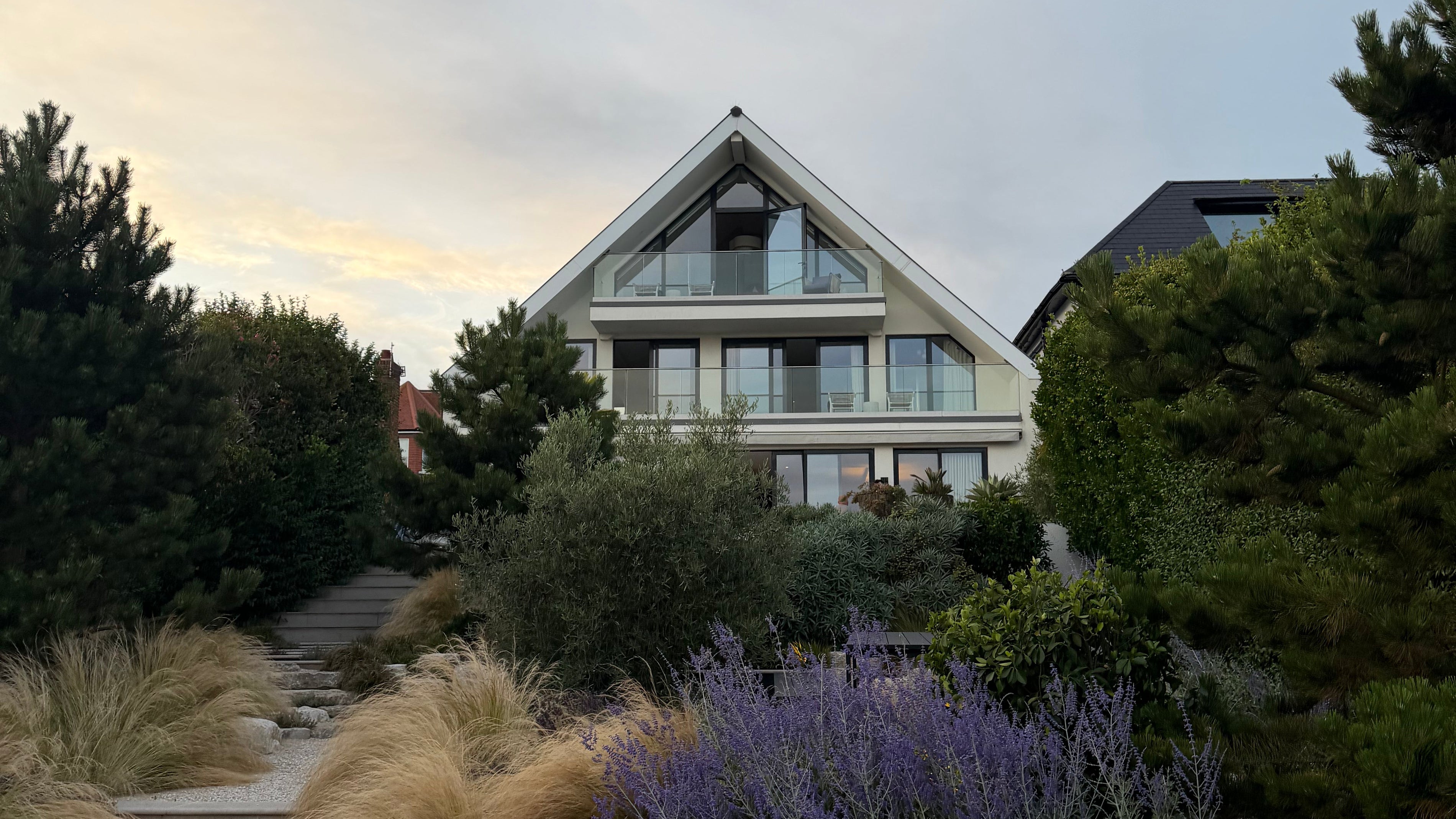 Why We're Obsessed With The Cliff, Brighton For The Ultimate Hen Weekend